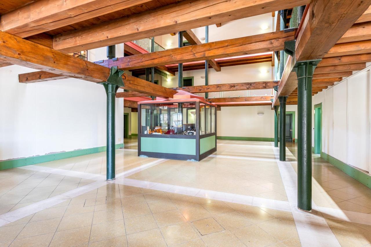 Molino Stucky Residence Suites II Венеция Екстериор снимка