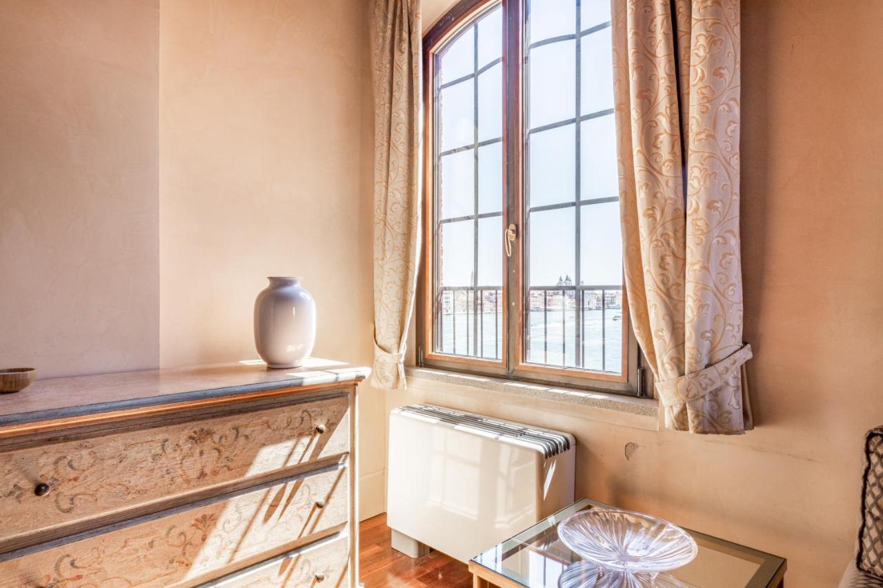 Molino Stucky Residence Suites II Венеция Екстериор снимка
