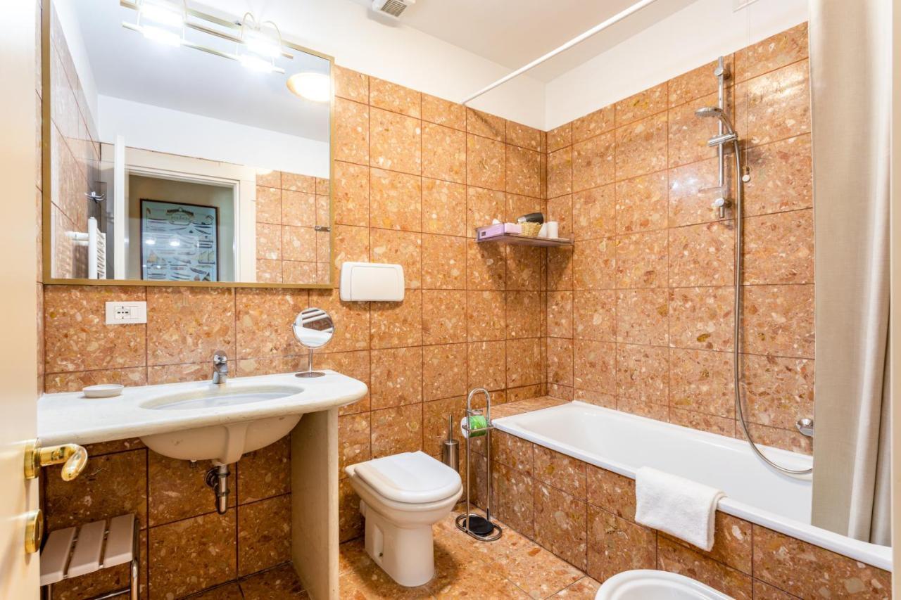 Molino Stucky Residence Suites II Венеция Екстериор снимка